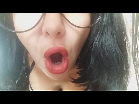 ❤️ ハニー、義理の母が今日は学校に行かせてくれないの...。って、そんなことあるわけないだろ...。 ️❌ ポルノ ❌️❤